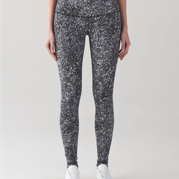 Lululemon Womens Wunder Under 29" Black White Splatter Leggings Size 10 EUC - Picture 1 of 8